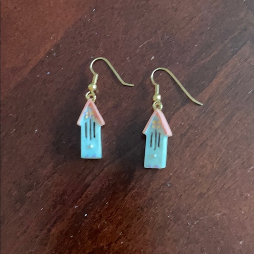 Pair of Birdhouse earrings super cute!